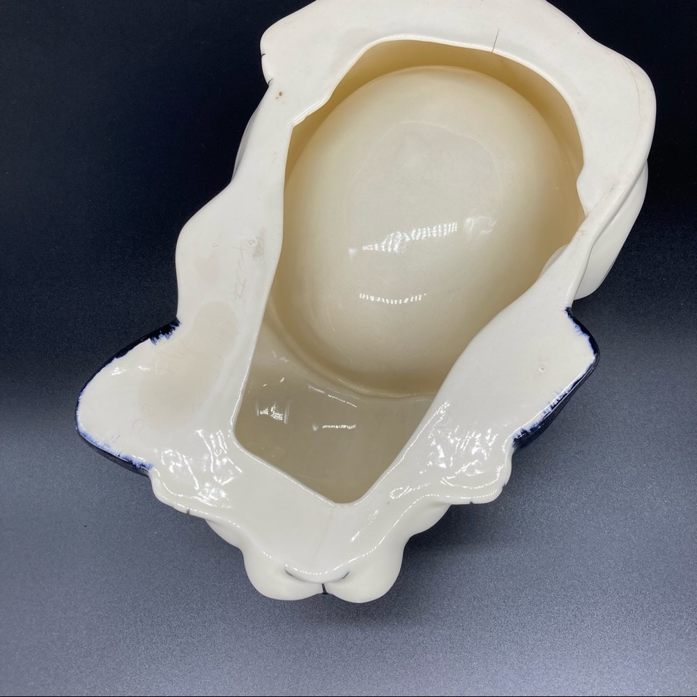 How cute - Bowl: Ceramic Black & White, 8.5”x 11.5” Bowl 3” Deep. - Picture 3 of 3